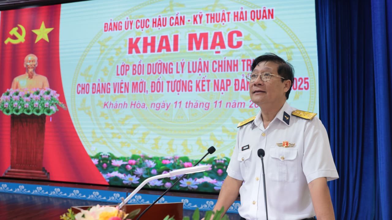 Cục Hậu cần - Kỹ thuật Hải quân: Bồi dưỡng lý luận chính trị cho đối tượng kết nạp đảng, đảng viên mới