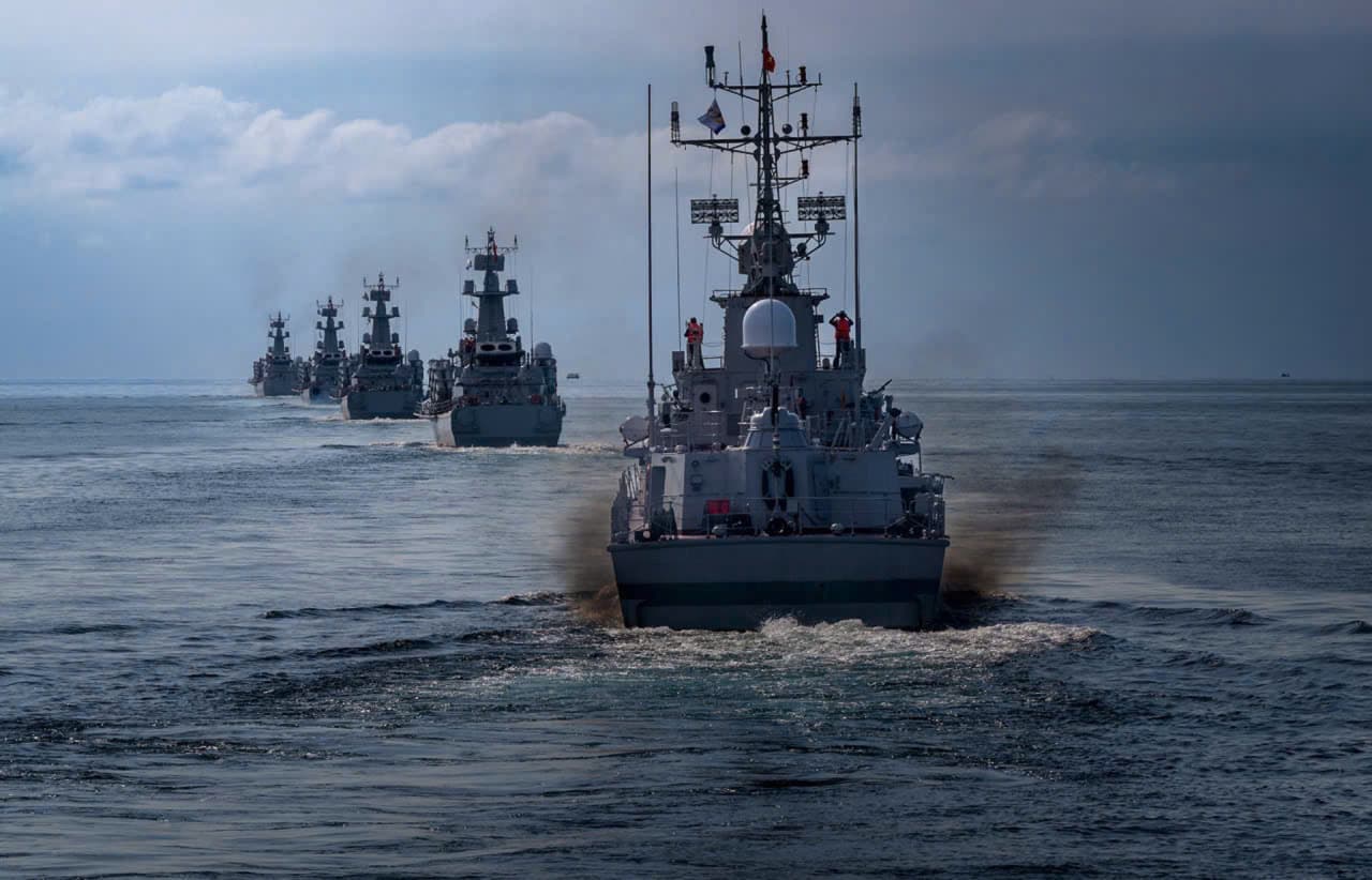 XÃ LUẬN: VỮNG VÀNG Ý CHÍ-VỮNG BƯỚC ĐI LÊN