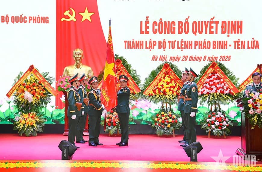 Bộ Quốc phòng công bố quyết định thành lập Bộ tư lệnh Pháo binh - Tên lửa