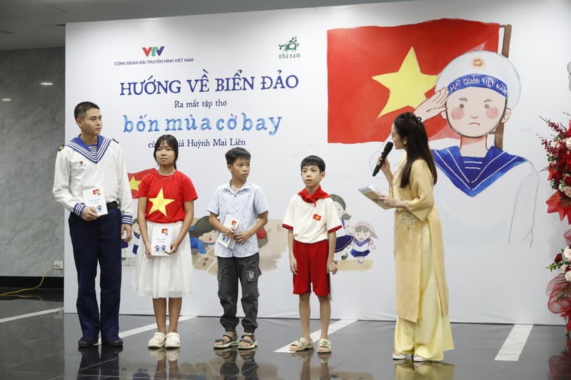 “Bốn mùa cờ bay” - Một hải trình Trường Sa neo lại mãi trong tim