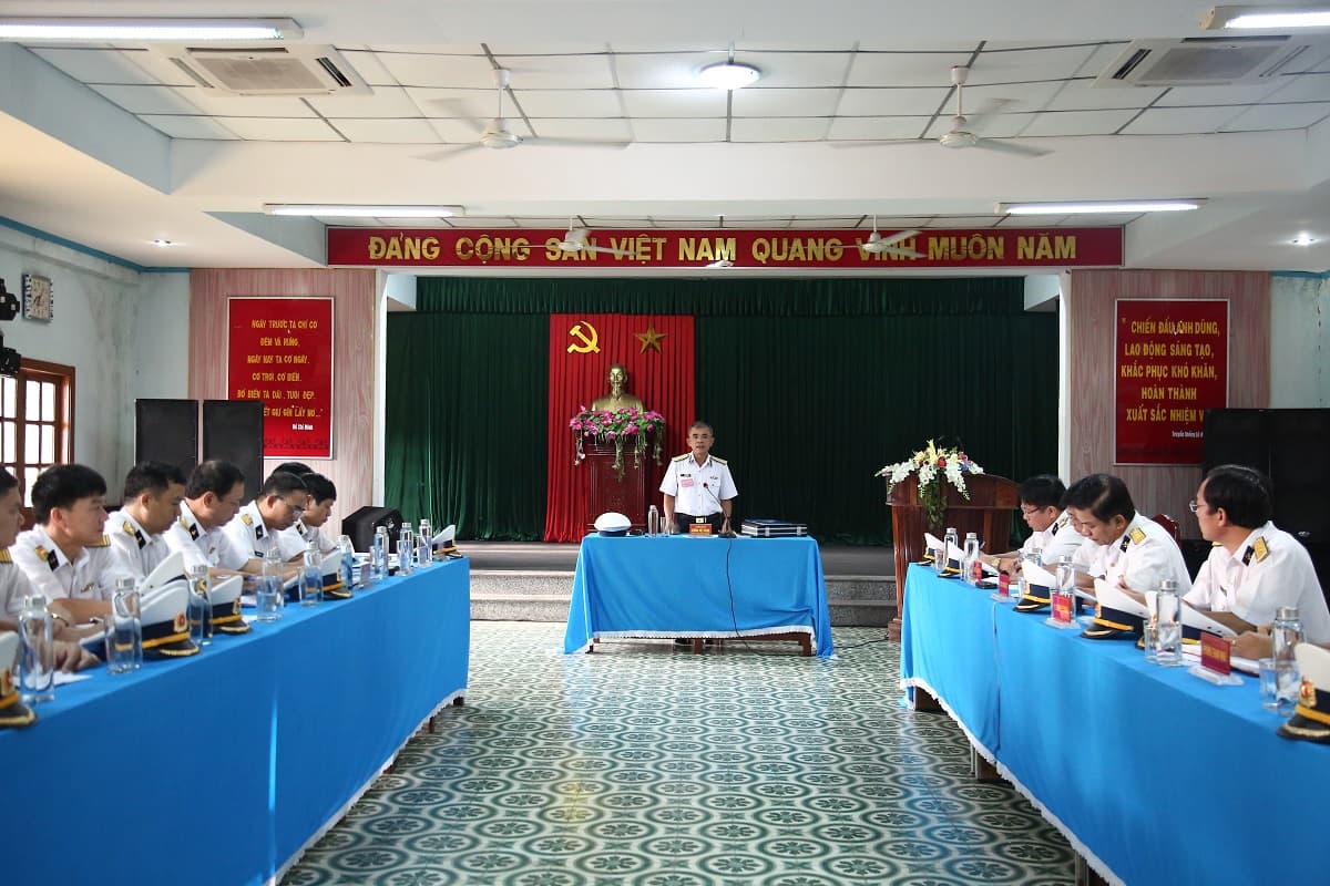 Đoàn công tác Quân chủng Hải quân kiểm tra toàn diện Lữ đoàn Công binh 83 Hải quân