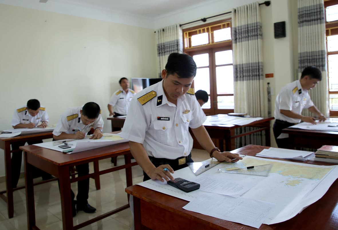 Vùng 3 Hải quân: Hội thi thuyền trưởng, chính trị viên tàu giỏi
