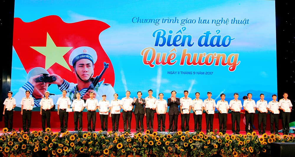Toà án Nhân dân Tối cao: Hướng về biển, đảo quê hương