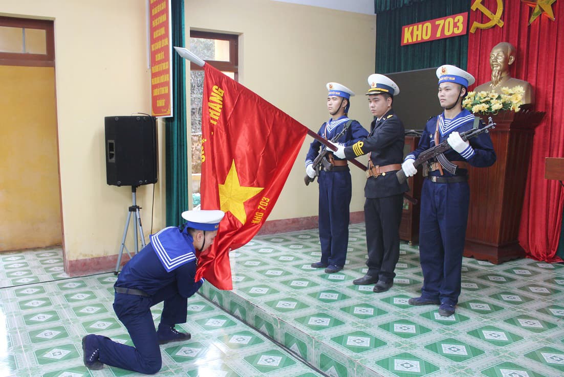 Các đơn vị tiễn quân nhân hoàn thành nghĩa vụ trở về địa phương