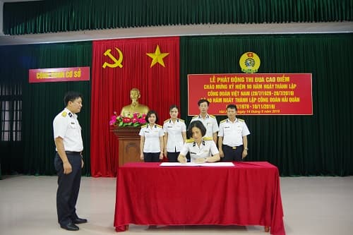 Công đoàn cơ sở Viện Kỹ thuật Hải quân phát động thi đua cao điểm