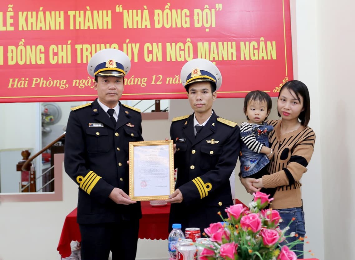 Lữ đoàn Thông tin 602: Khánh thành và trao tặng nhà đồng đội