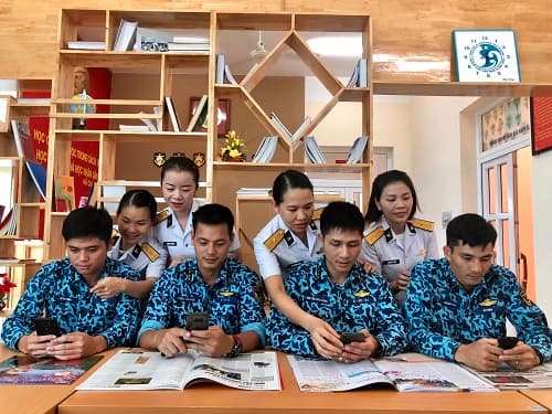 Lữ đoàn 189 Hải quân: Nhắn tin ủng hộ chương trình “Đồng hành cùng phụ nữ biên cương”