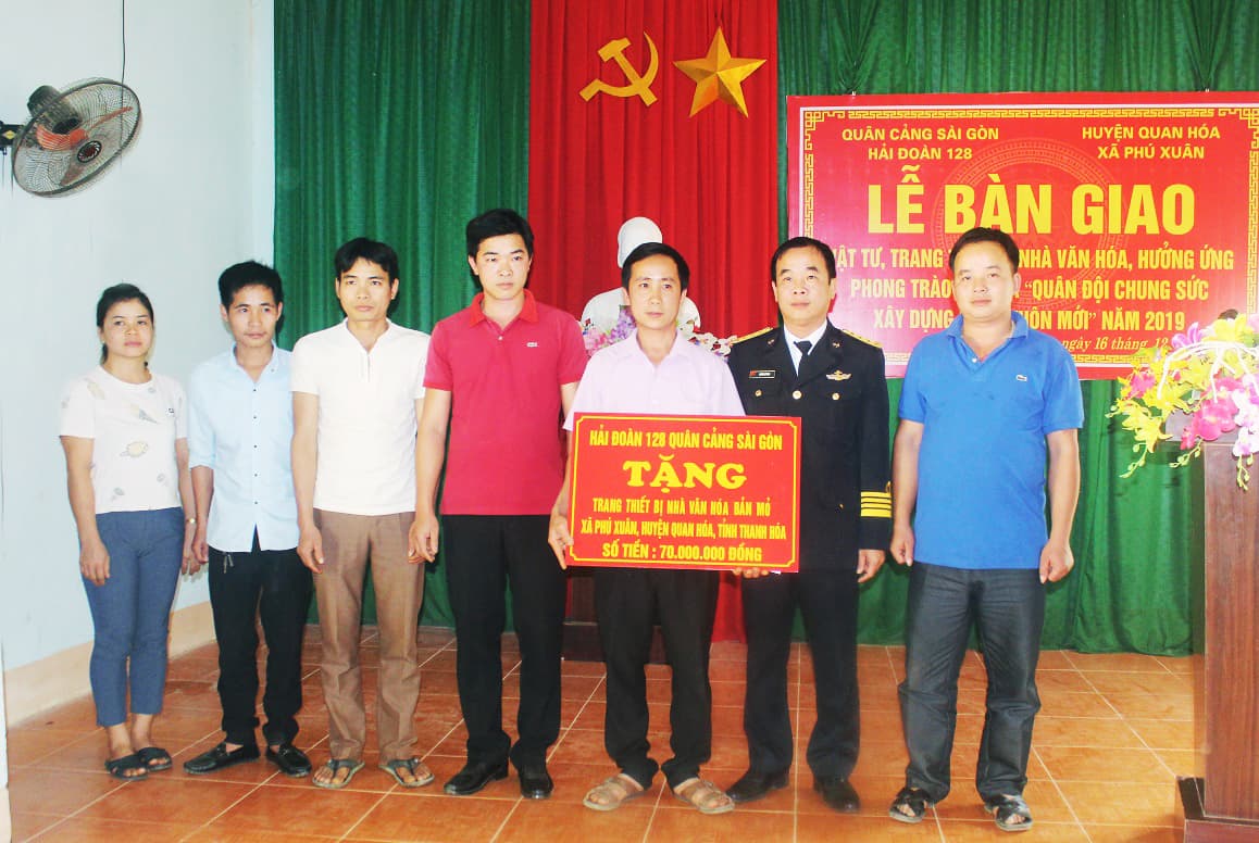 Hải đoàn 128 bàn giao công trình nông thôn mới và nhà đồng đội tại Thanh Hóa