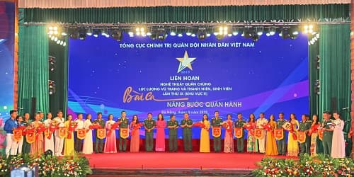 Khai mạc Liên hoan Nghệ thuật quần chúng LLVT và thanh niên, sinh viên lần thứ IX- Khu vực II