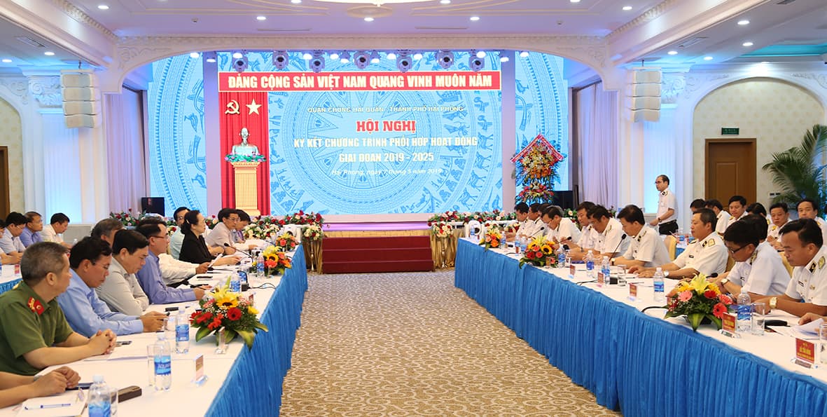 Hội nghị ký kết Chương trình phối hợp hoạt động giữa Quân chủng Hải quân và thành phố Hải Phòng giai đoạn 2019-2025