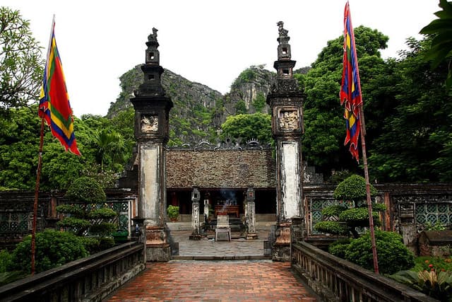 Hướng tới kỷ niệm 1050 Nhà nước Đại Cồ Việt  (968-2018)