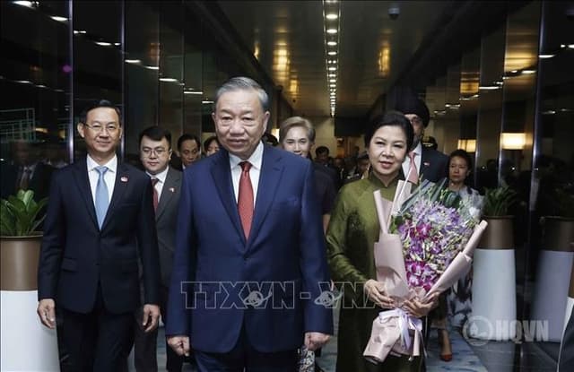 Tổng Bí thư, Chủ tịch nước Tô Lâm bắt đầu thăm cấp nhà nước Cộng hòa Singapore