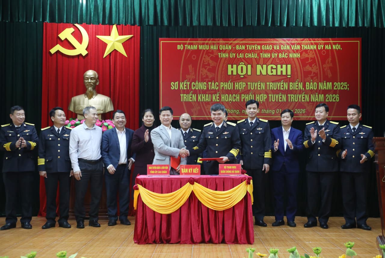 PHÁT HUY TRUYỀN THỐNG ANH HÙNG, BỘ THAM MƯU HẢI QUÂN VỮNG VÀNG BƯỚC VÀO GIAI ĐOẠN PHÁT TRIỂN MỚI