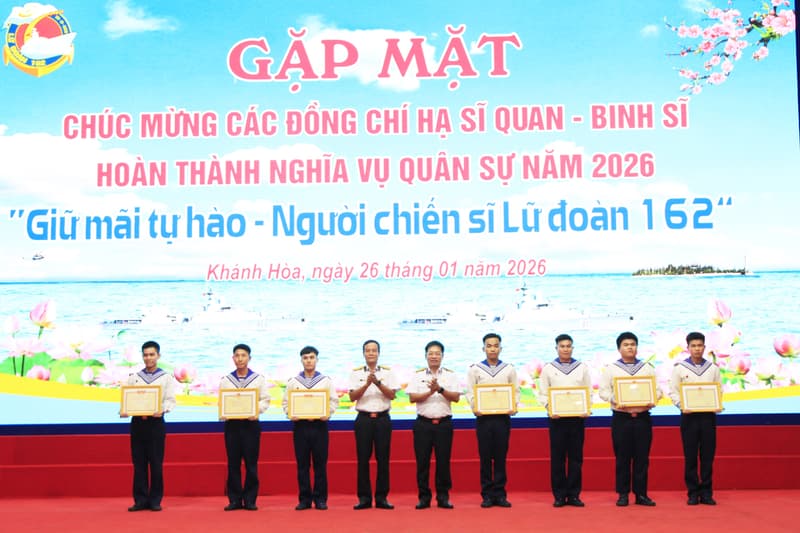 Lữ đoàn 162 gặp mặt hạ sĩ quan-binh sĩ hoàn thành nghĩa vụ quân sự năm 2026