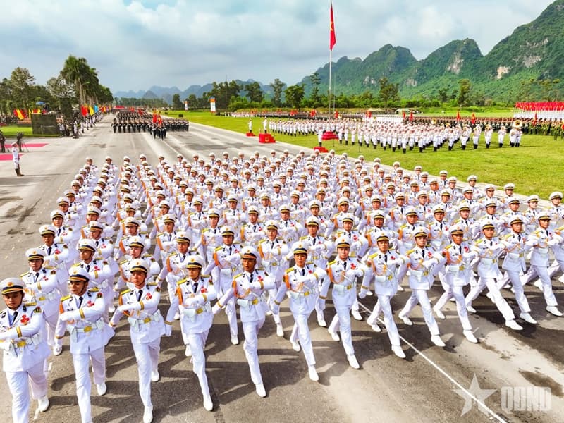 Chính sách thu hút, trọng dụng nhân tài đối với Quân đội nhân dân Việt Nam