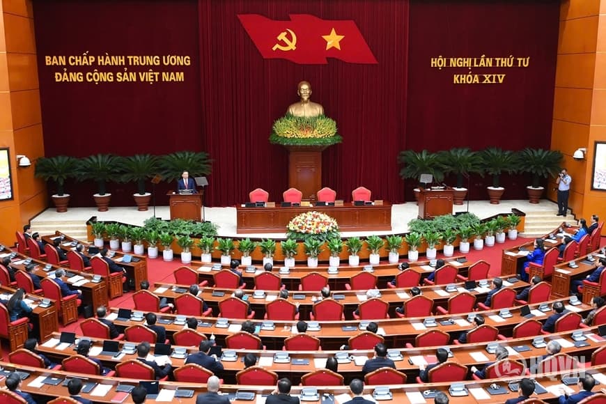 Xã luận: Vững nền tảng, tạo bứt phá