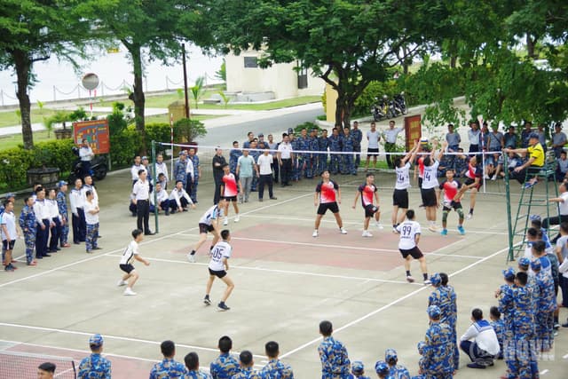 Vùng 3 Hải quân tổ chức giải thi đấu thể thao