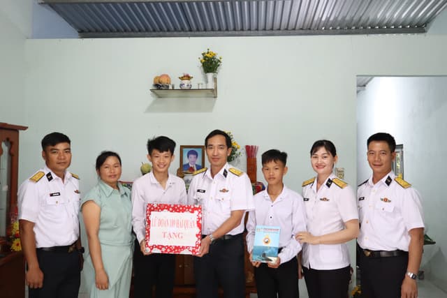 Lữ đoàn 189: Nhiều hoạt động hưởng ứng Ngày quốc tế thiếu nhi 1/6