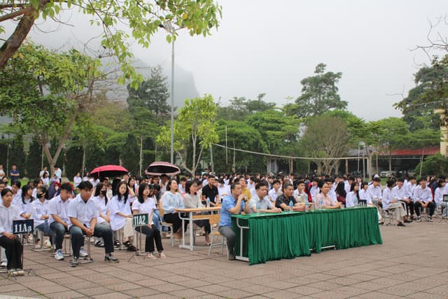 Viện Kỹ thuật Hải quân thông tin về biển đảo tại Phú Thọ