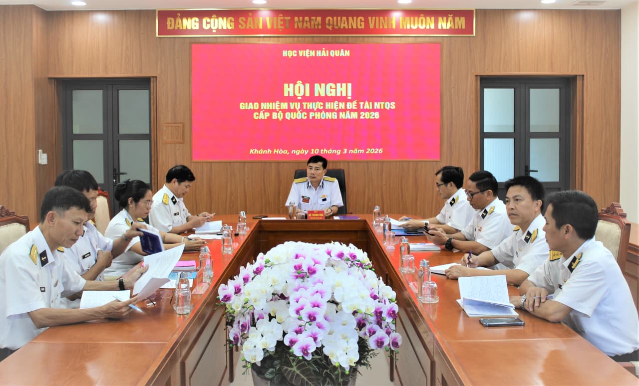 Học viện Hải quân giao nhiệm vụ thực hiện các đề tài khoa học