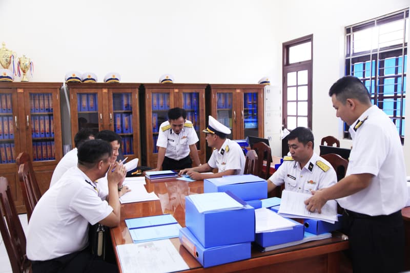 Bộ Tư lệnh Vùng 4 kiểm tra đơn vị vững mạnh toàn diện tại Lữ đoàn 162