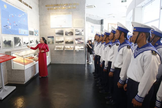 38 năm - vang vọng lời thề giữ đảo