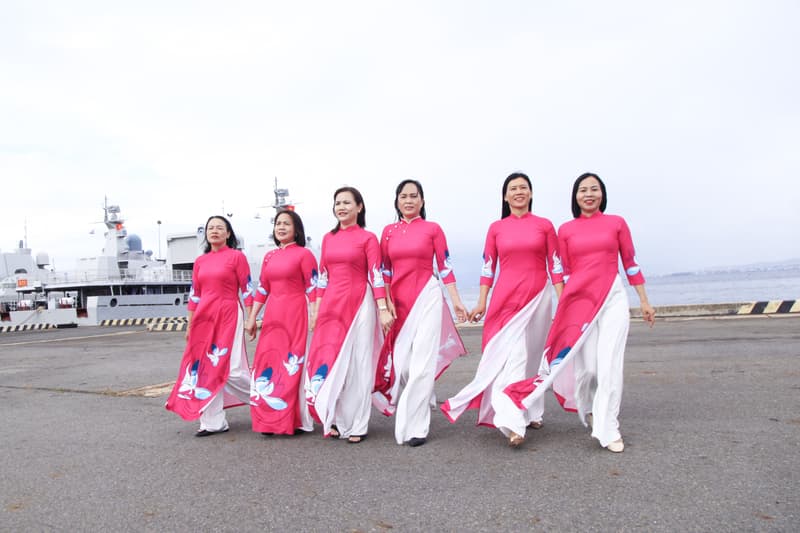 Lữ đoàn 162 gặp mặt kỷ niệm 116 năm Ngày quốc tế phụ nữ 8/3