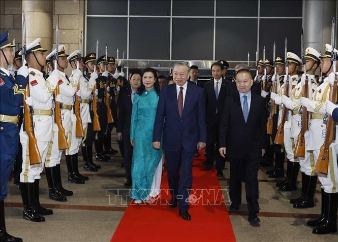 Tổng Bí thư, Chủ tịch nước Tô Lâm và phu nhân rời Thủ đô Bắc Kinh, thăm thành phố Nam Ninh (Trung Quốc)