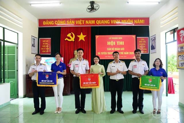Lữ đoàn 680: Hội thi cán bộ đoàn giỏi và tuyên truyền viên trẻ