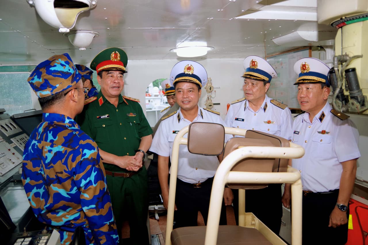 Bộ Quốc phòng kiểm tra kết quả thực hiện nhiệm vụ 6 tháng năm 2026 tại Lữ đoàn 170