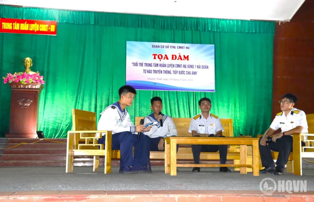 Trung tâm Huấn luyện CMKT-NV Vùng 1 tọa đàm thanh niên