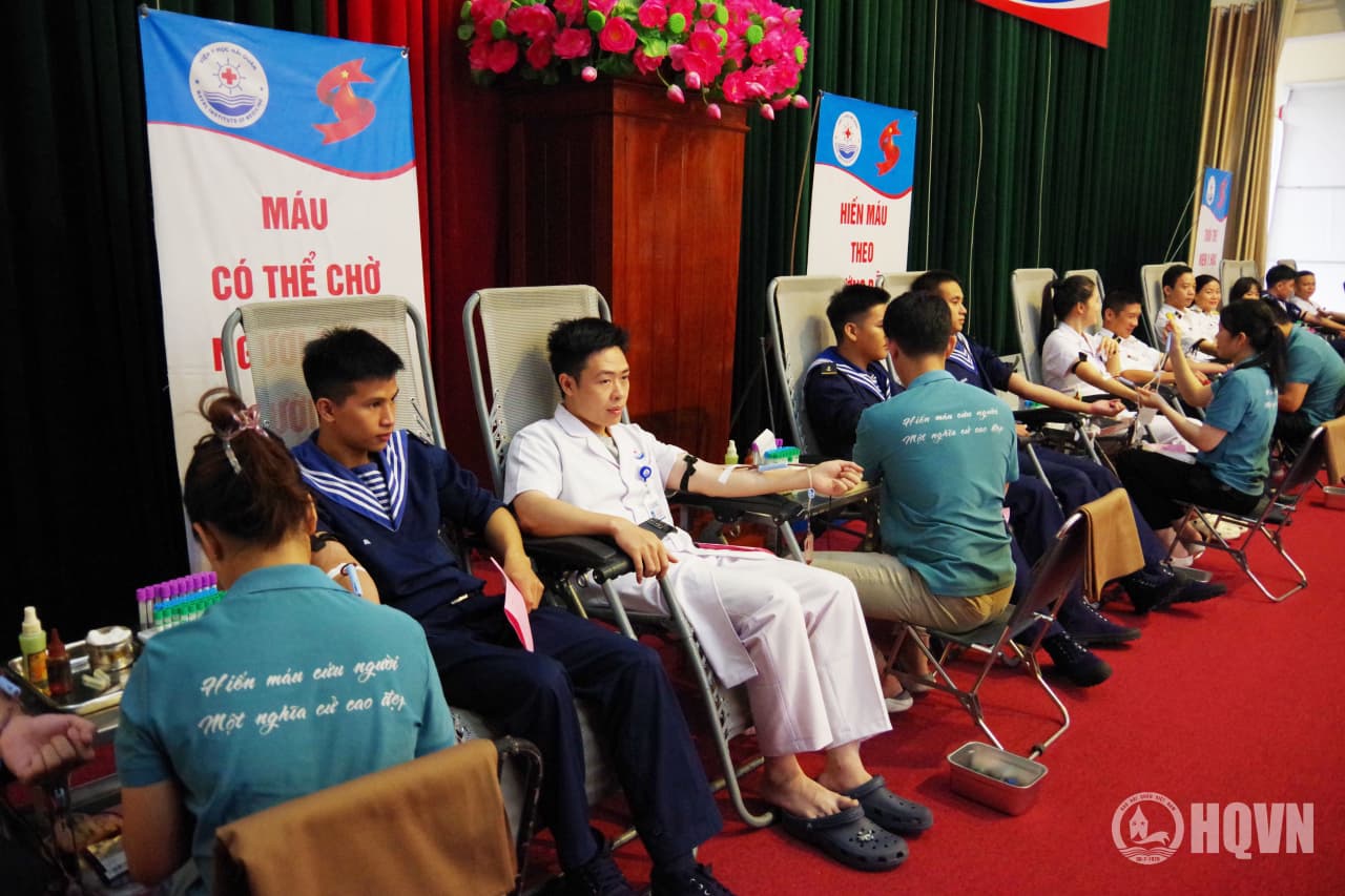 Viện Y học Hải quân tổ chức hiến máu tình nguyện
