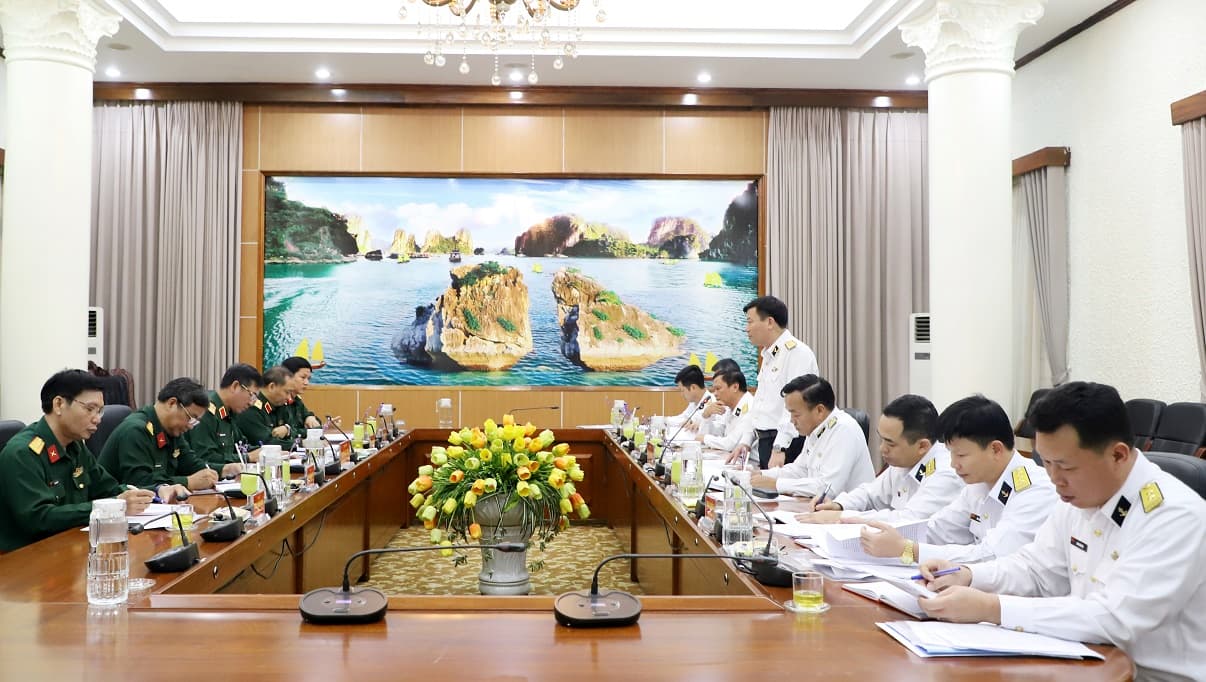 Học viện Quốc phòng và Quân chủng Hải quân tọa đàm về vai trò của đội ngũ cán bộ trong đấu tranh quốc phòng