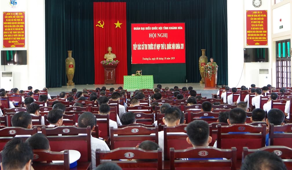 Đại biểu Quốc hội tỉnh Khánh Hòa tiếp xúc cử tri huyện Trường Sa