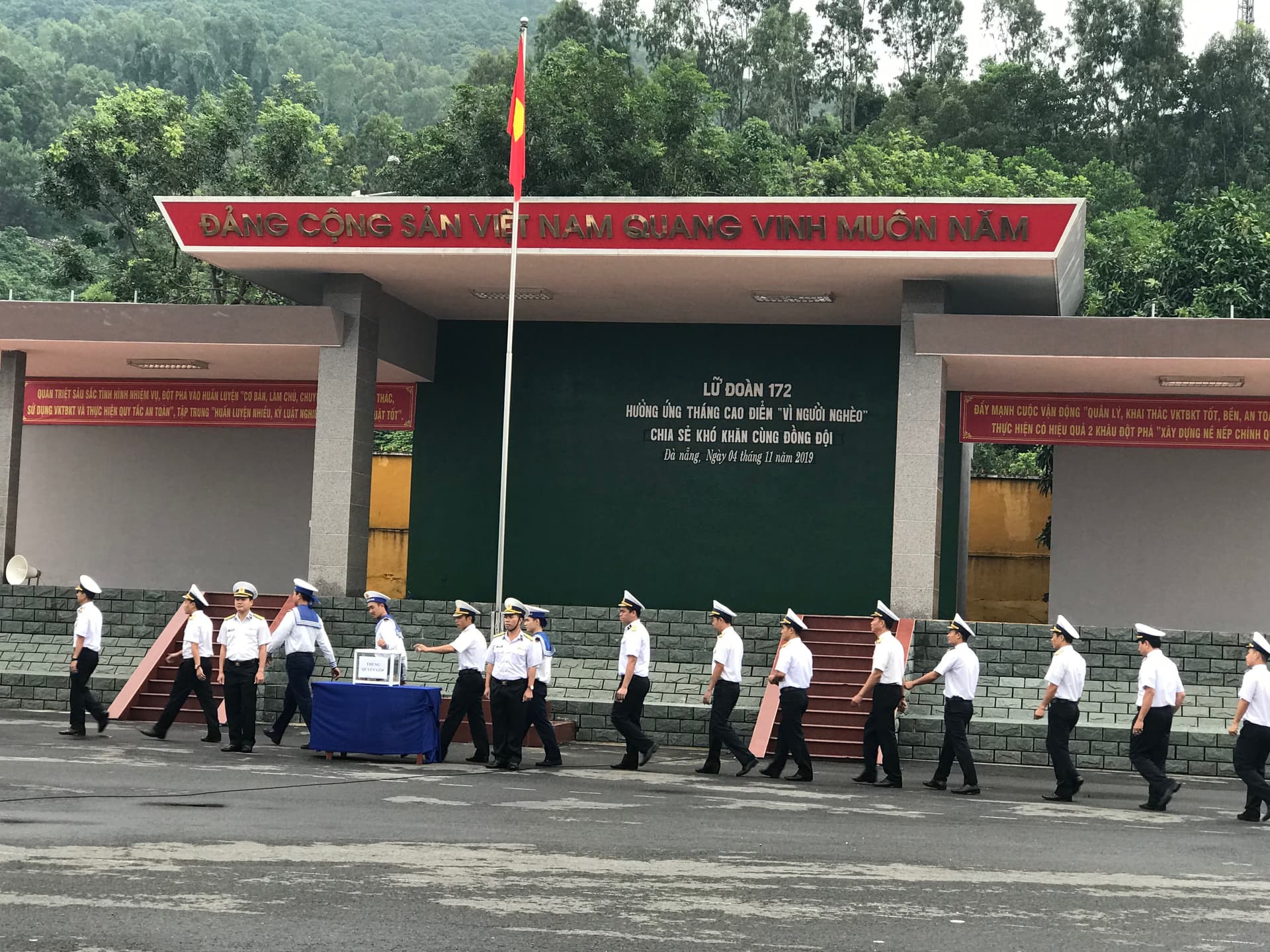 Vùng 3 Hải quân: Gần 100 triệu đồng ủng hộ quỹ vì người nghèo