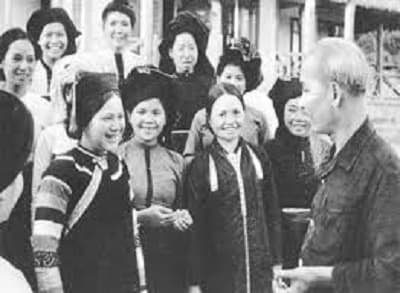 Lời Bác Hồ dạy ngày này năm xưa: “Các cô các chú phải trau dồi cả đức cả tài, không có đức thì vô dụng, không có tài thì làm gì cũng khó”