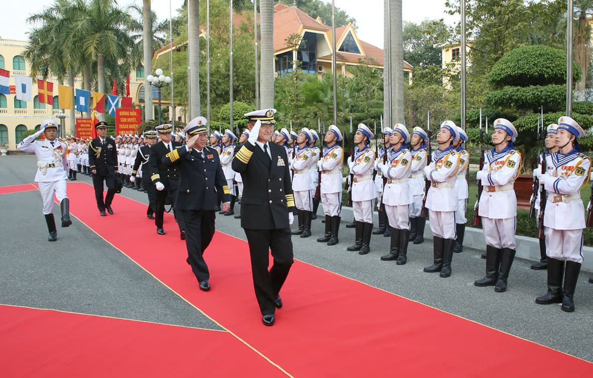 Tư lệnh Hải quân Nhật Bản thăm Hải quân Việt Nam