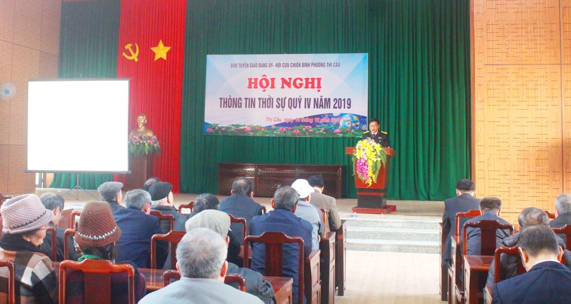 Nhà máy X46 thông tin về tình hình biển, đảo tại thành phố Bắc Ninh