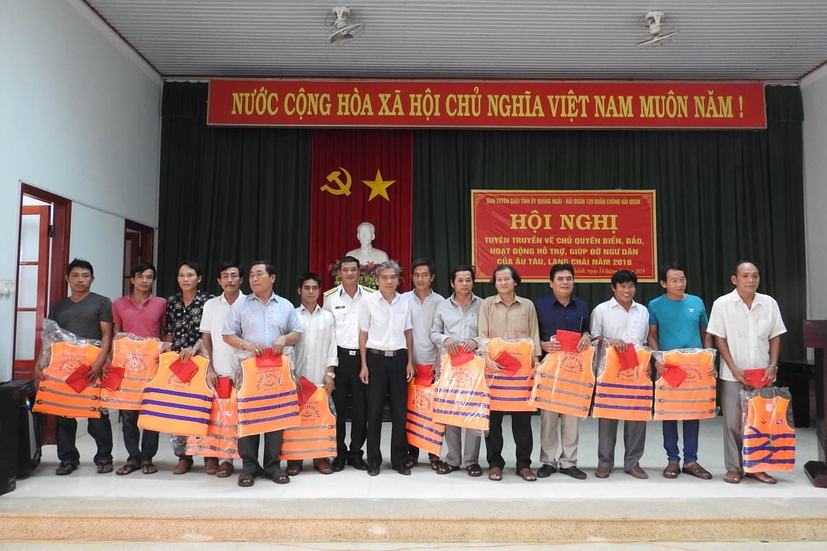 Hải đoàn 129 tuyên truyền về hoạt động âu tàu, làng chài tại các tỉnh Bình Định, Khánh Hòa và Quảng Ngãi