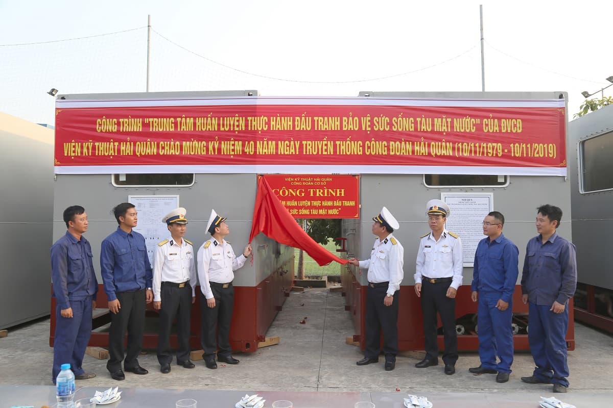 Viện Kỹ thuật Hải quân: Gắn biển công trình chào mừng Kỷ niệm 40 năm Ngày thành lập Công đoàn Hải quân