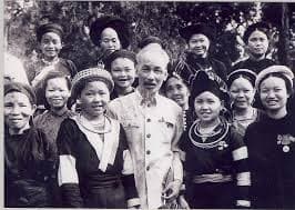 Lời Bác Hồ dạy ngày này năm xưa: Là con cháu Việt Nam thì sống chết có nhau, sướng khổ cùng nhau