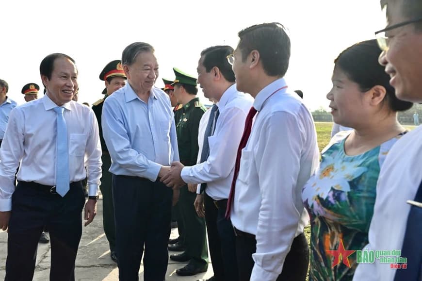 Tổng Bí thư Tô Lâm thăm, làm việc tại huyện đảo Bạch Long Vĩ (TP. Hải Phòng)