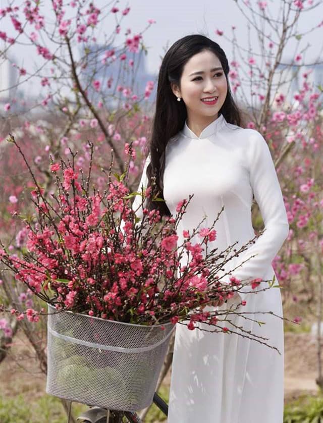 Truyện ngắn: Thắm sắc đào Xuân