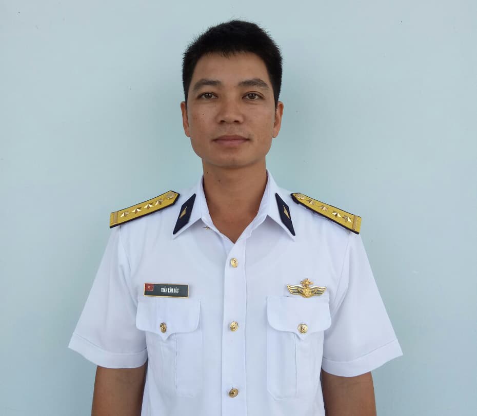 Người Đội trưởng hỏa lực sáng tạo, trách nhiệm