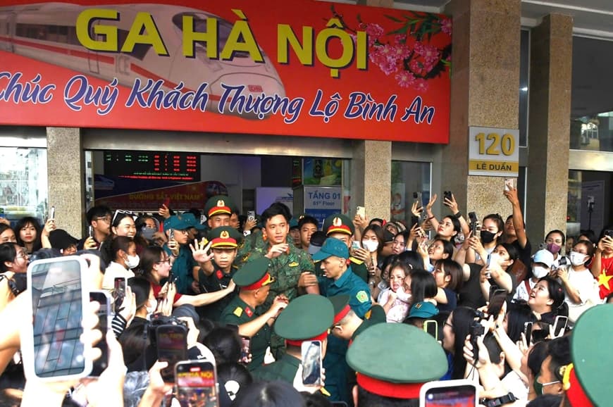 Quân nhân không phải là ngôi sao giải trí