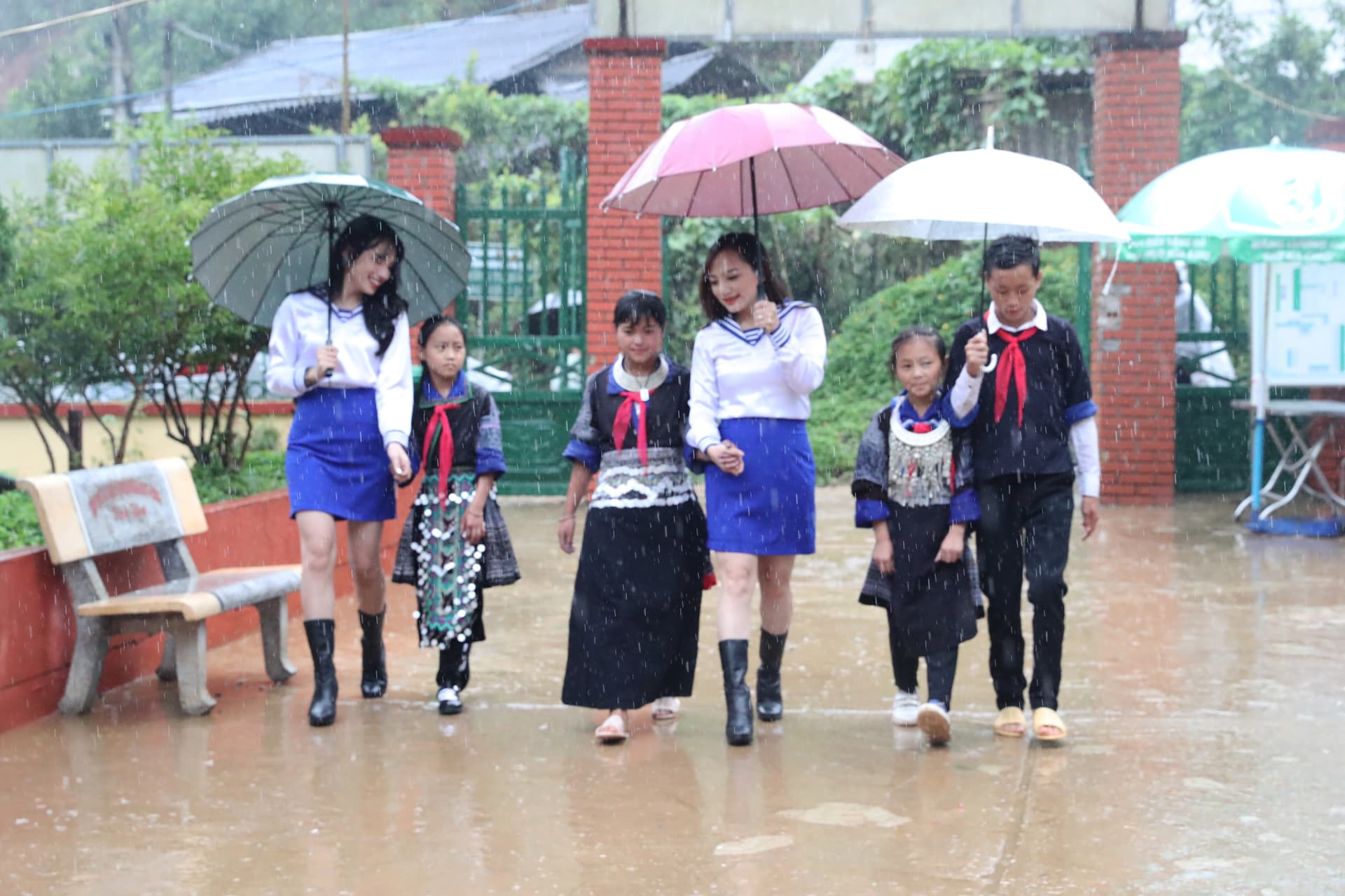 Năm học mới ở Trường Mồ Dề