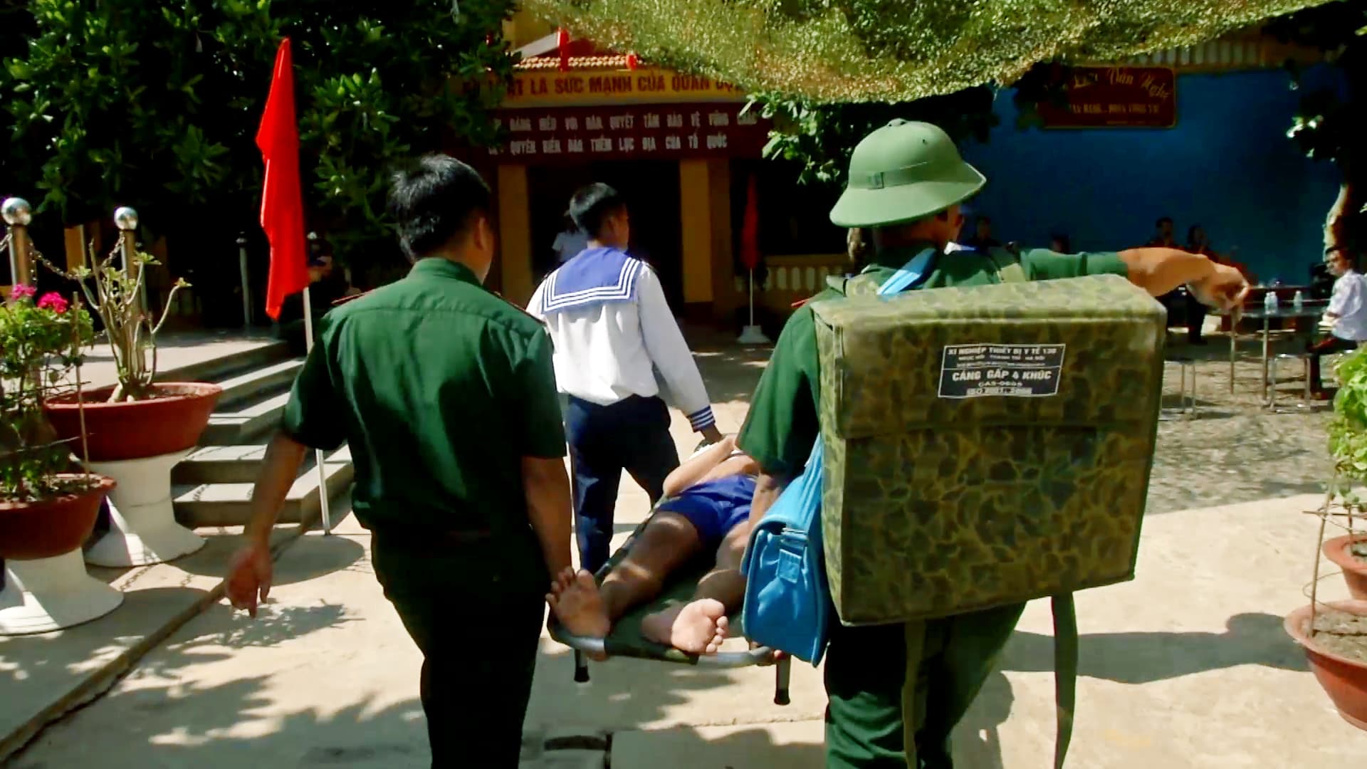 Quân y đảo An Bang Hội chẩn trực tuyến cấp cứu thành công ngư dân bị tai biến