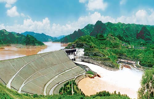 Phim tài liệu: Tỉnh Hòa Bình thực hiện phong trào thi đua ái quốc