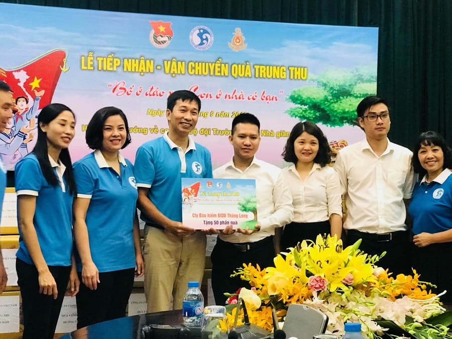 Câu lạc bộ "Tuổi trẻ vì biển, đảo quê hương" tổ chức tiếp nhận quà tặng Chương trình Tết Trung thu