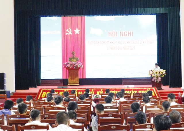Trung đoàn 196: Quản lý chặt chẽ vũ khí, trang bị